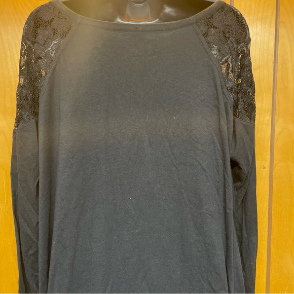 Roaman's Black Floral Lace Women's Blouse Large 18/20 long sleeve - Picture 6 of 6